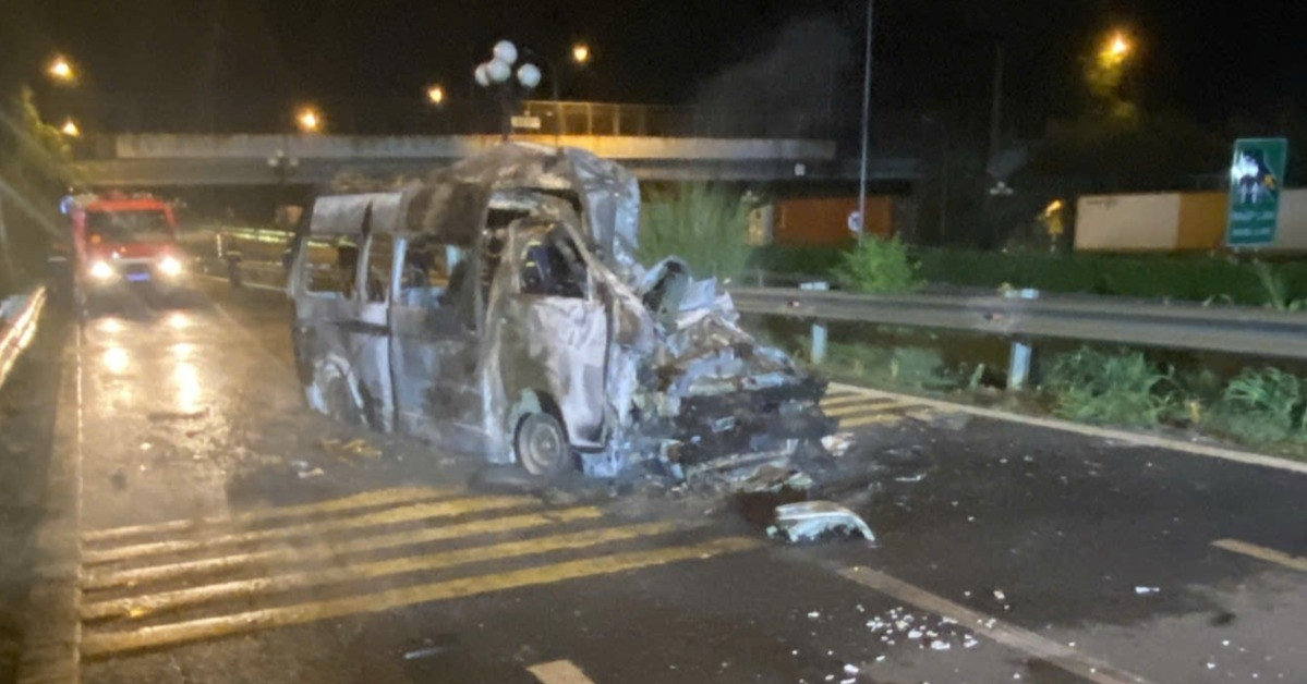 Cảnh sát nêu điểm bất thường vụ xe cứu thương húc đuôi xe đầu kéo khiến 3 người chết