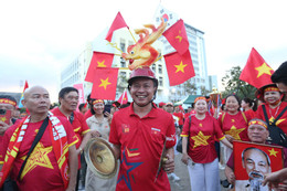 https://vms-files.vietnamnet.vn/vps_images_publish/000001/000003/2025/12/18/cdv-viet-nam-1-2698.jpg