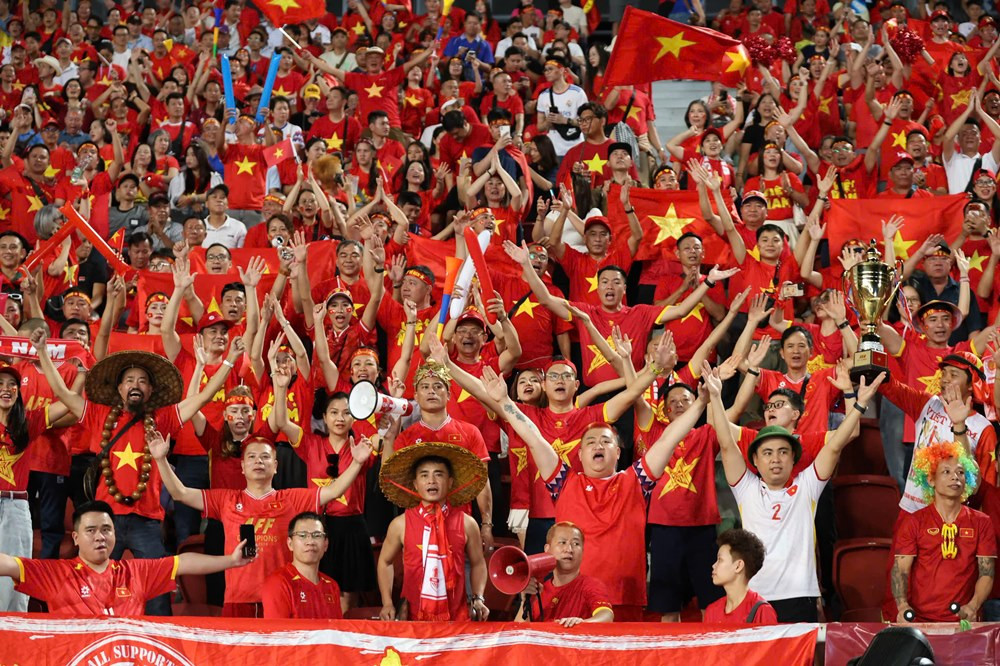 https://vms-files.vietnamnet.vn/vps_images_publish/000001/000003/2025/12/18/cdv-viet-nam-3-2999.jpg