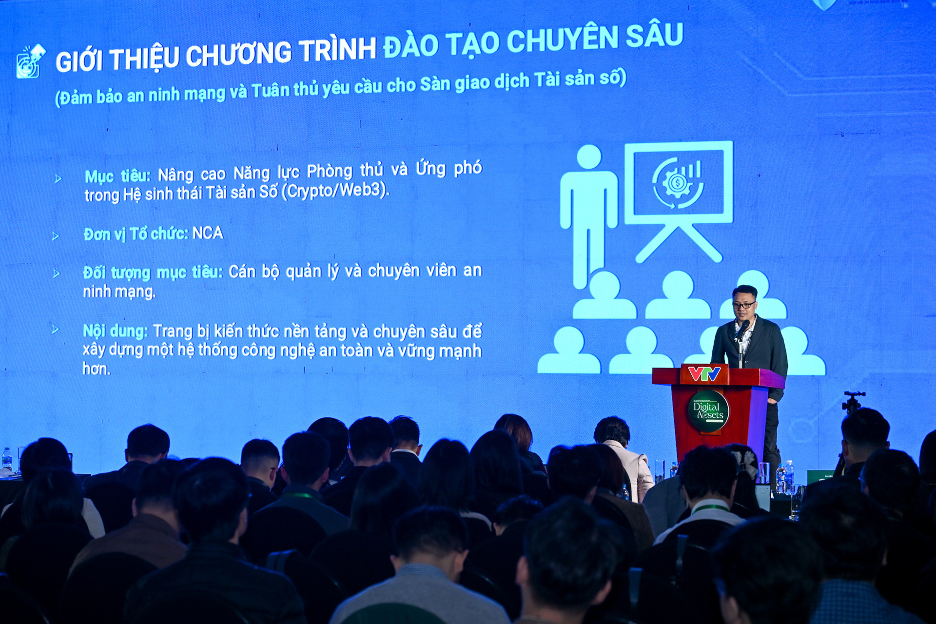 dao tao chuyen sau 1.jpg