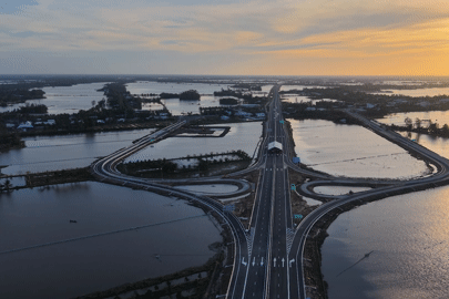 Hiện trạng cao tốc Cần Thơ - Cà Mau hơn 27.500 tỷ đồng trước ngày về đích