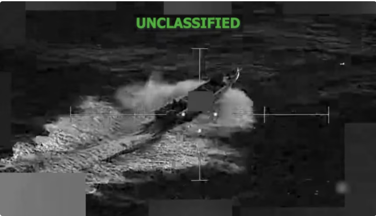 Mỹ tấn công tàu nghi chở ma túy. Ảnh: Bộ Tư lệnh miền nam Mỹ