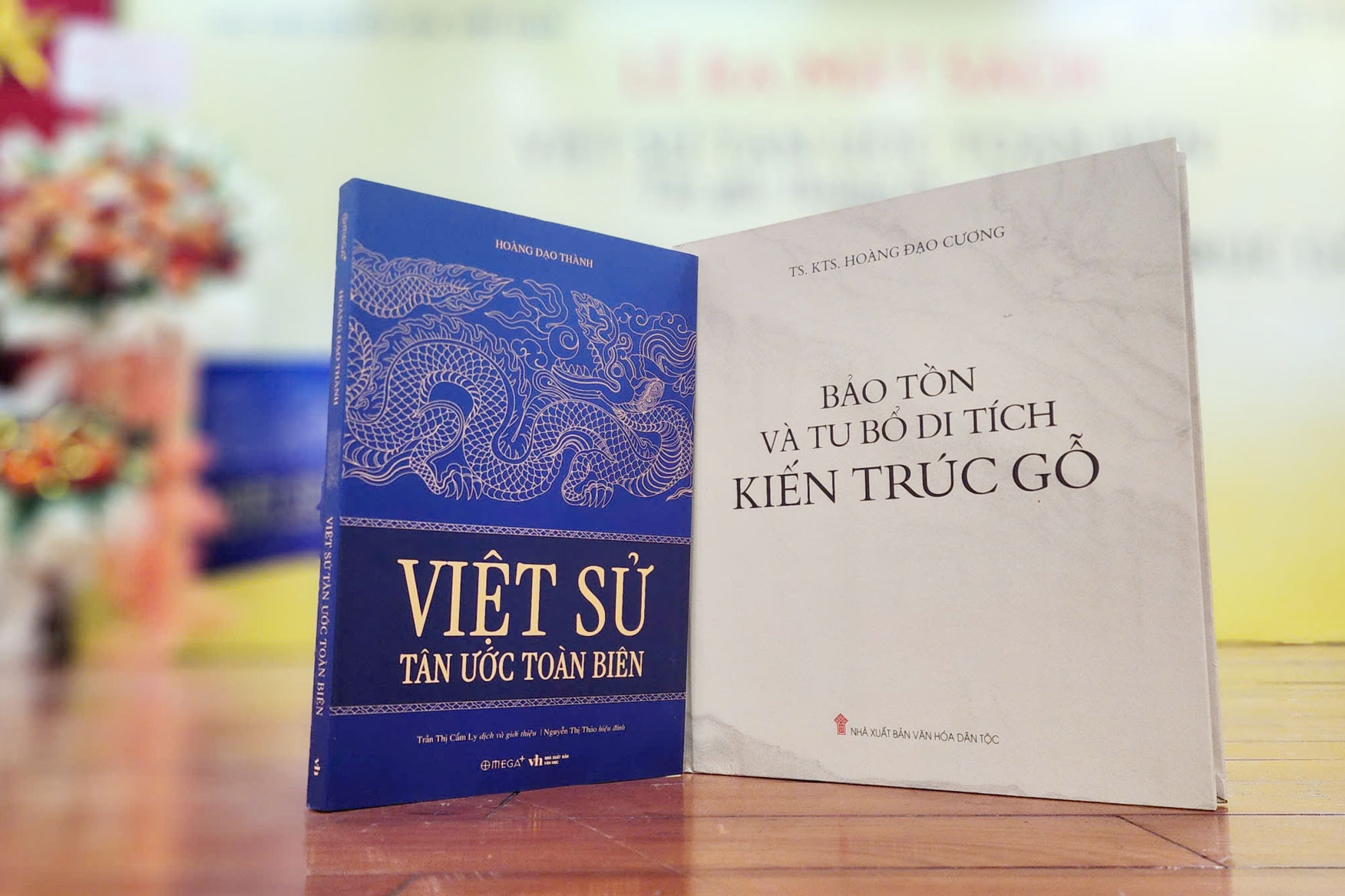 Ra mắt hai tác phẩm học thuật giá trị về lịch sử và bảo tồn di sản