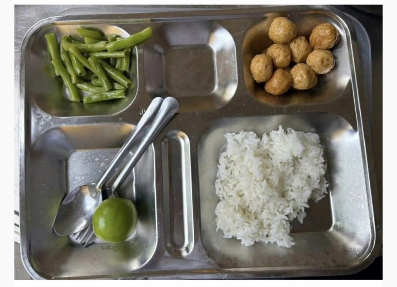 Suất ăn bán trú.JPG