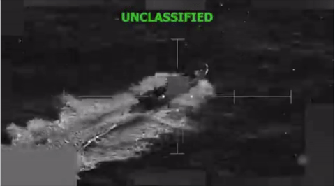 Cận cảnh Mỹ giáng đòn tiêu diệt tàu nghi chở ma túy ở Thái Bình Dương