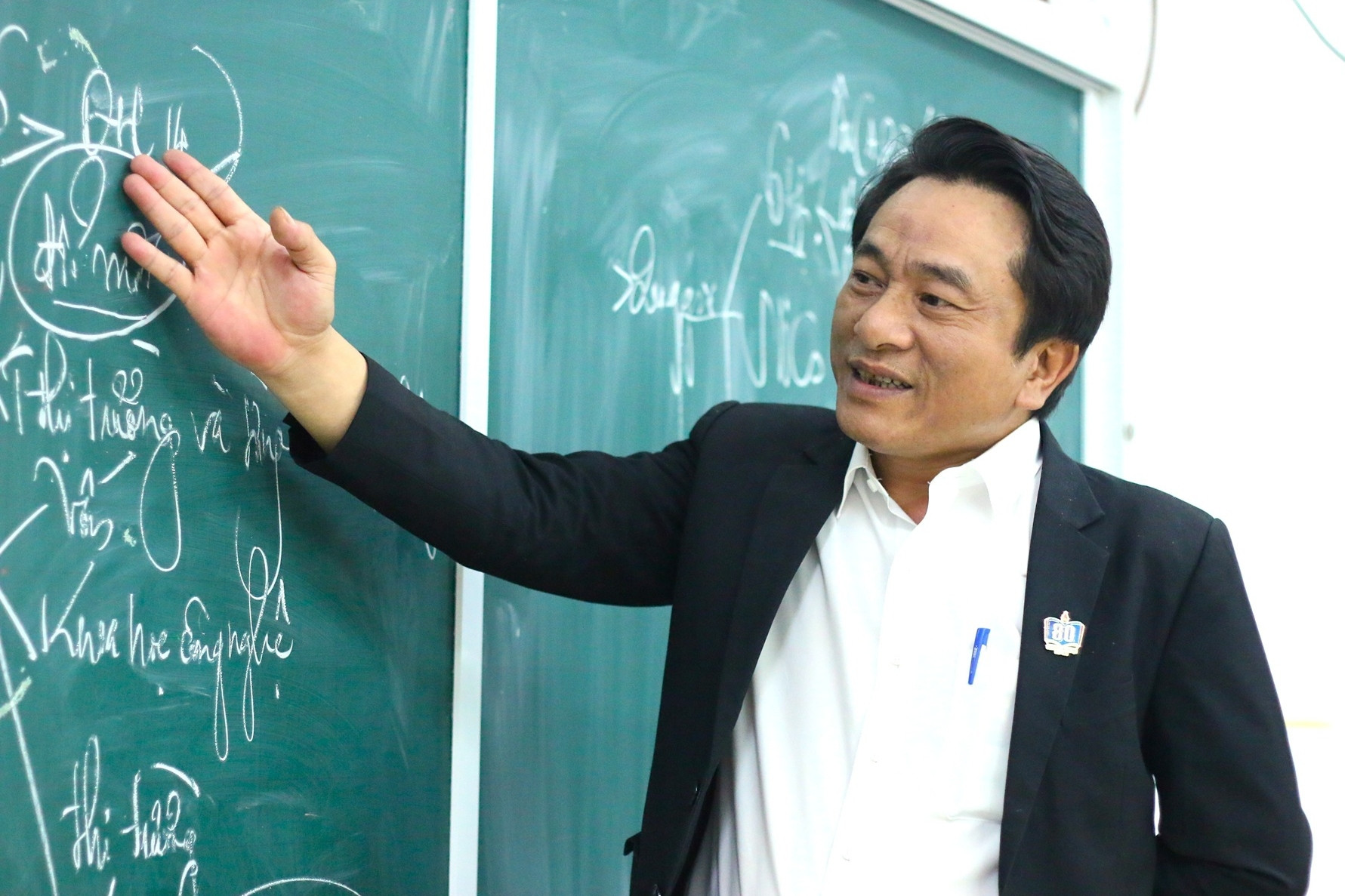 Thầy giáo giành giải A Giải Báo chí Diên Hồng