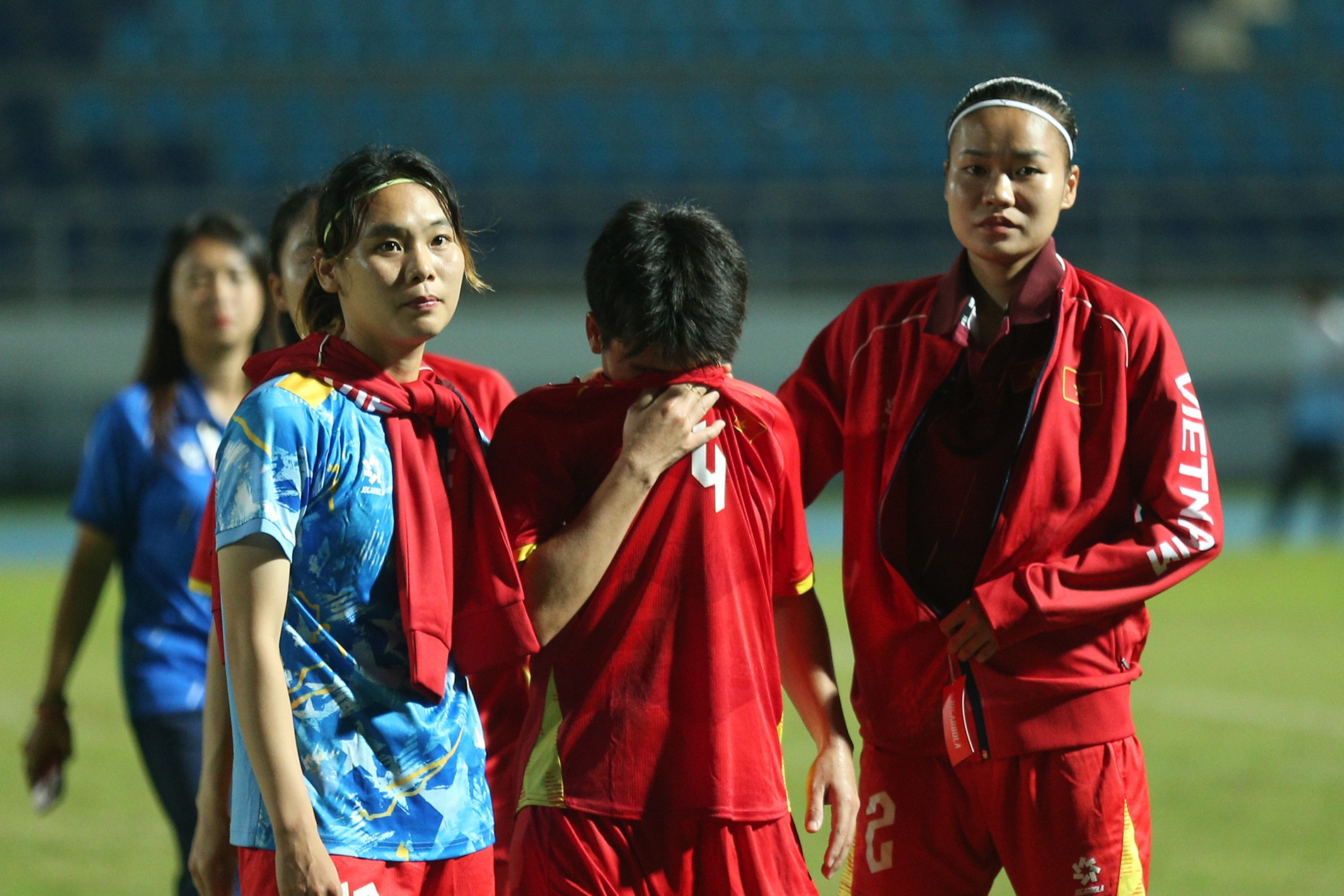  Tuyển thủ nữ Việt Nam bật khóc vì mất HCV bởi trọng tài 