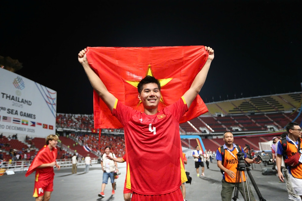 https://vms-files.vietnamnet.vn/vps_images_publish/000001/000003/2025/12/18/u22-viet-nam-7-4541.jpg