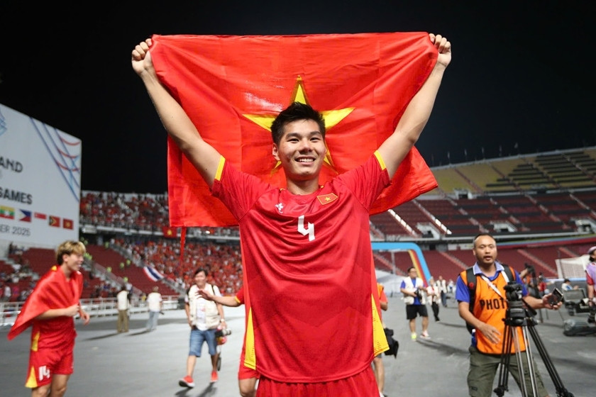 U22 Việt Nam ngược dòng khó tin hạ Thái Lan, vô địch SEA Games 33