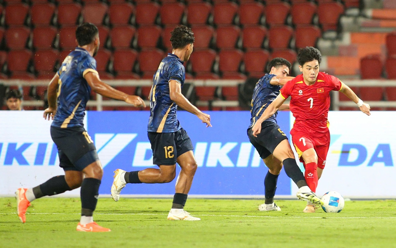 U22 Viet Nam vs U22 Tha Lan 6.jpg