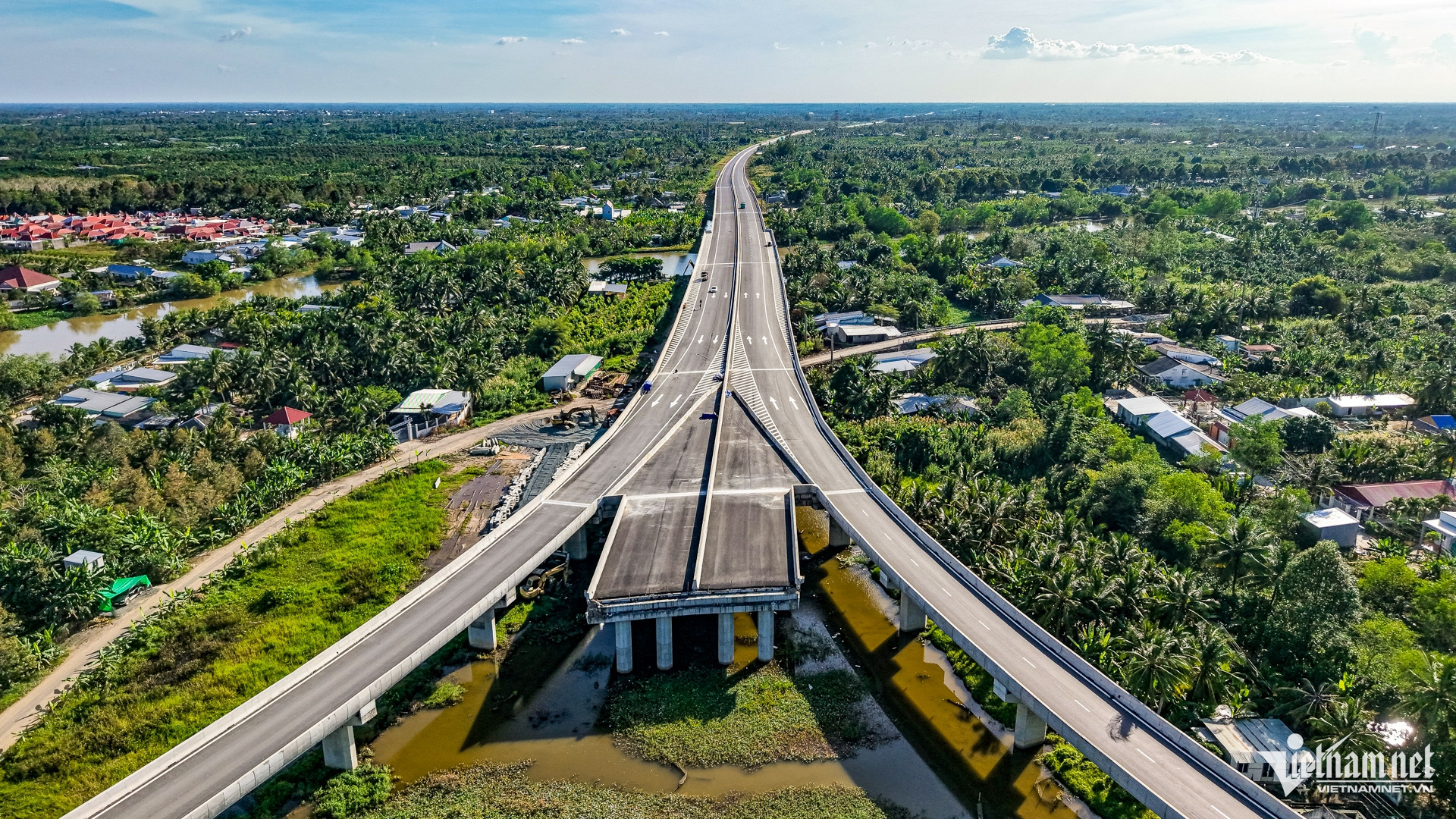 W-Cao tốc Cần Thơ Cà Mau (điểm đầu).jpg