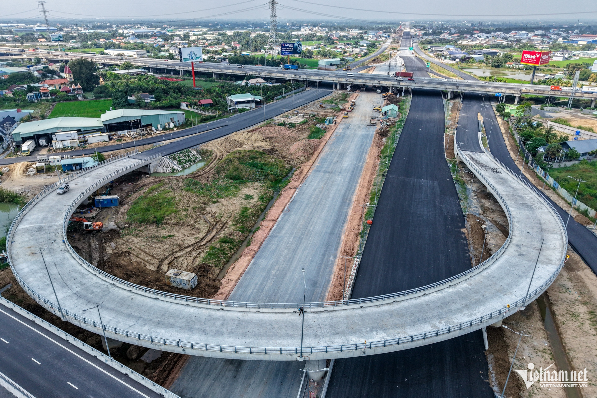 W-nút giao Mỹ Yên 22.jpg