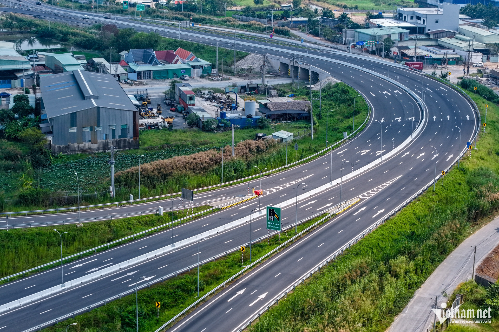W-nút giao Mỹ Yên 4.jpg