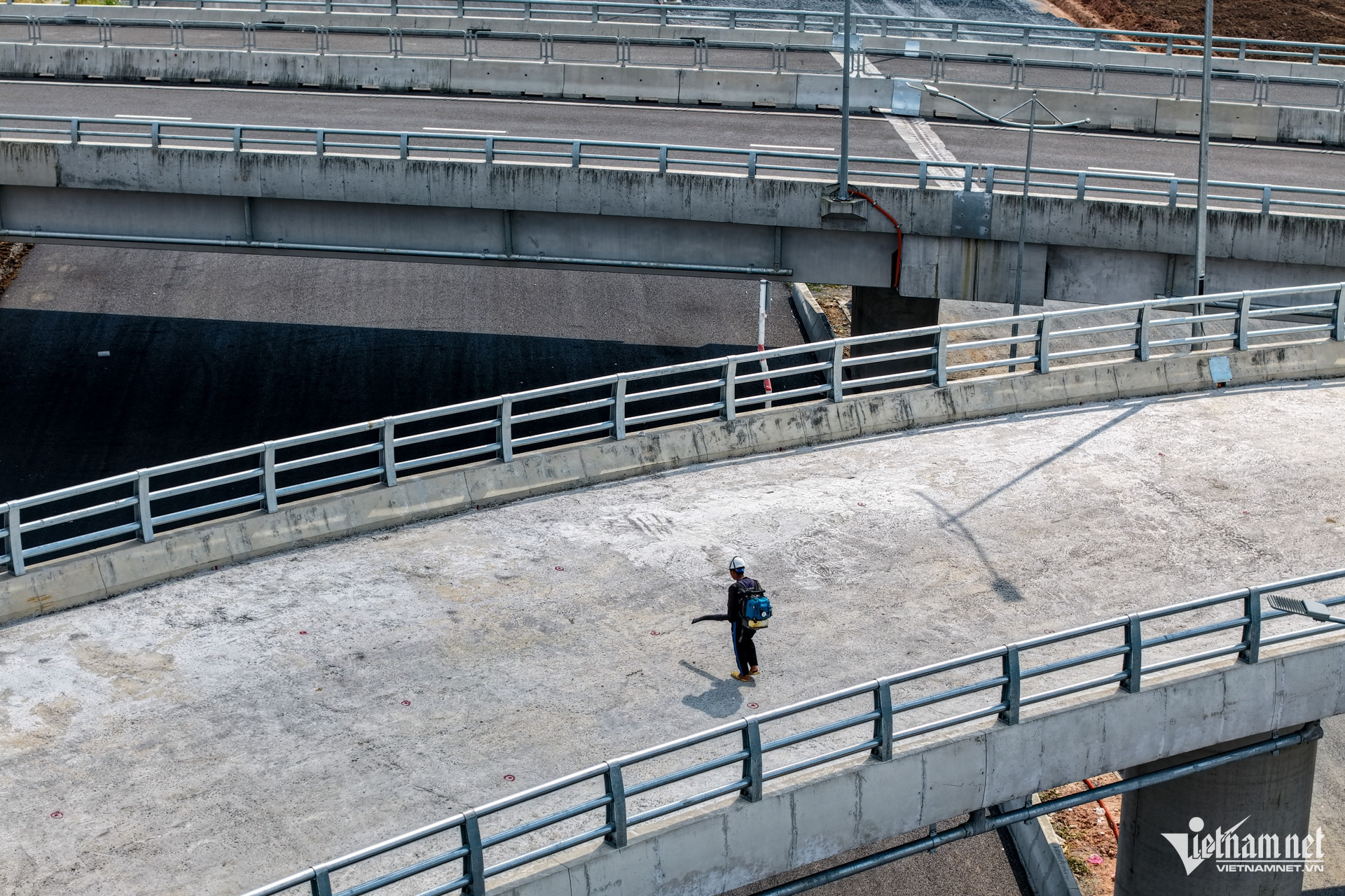 W-nút giao Mỹ Yên 9.jpg