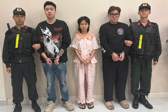 Bản tin trưa 19/12: Triệt phá đường dây bán 'khí cười' giao tận nhà ở TPHCM