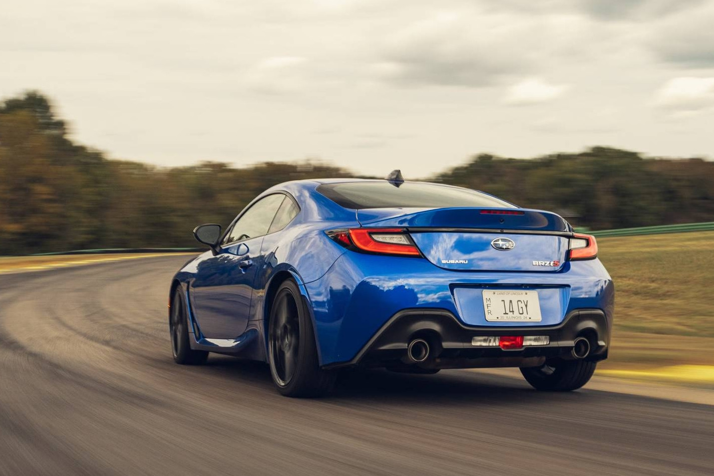 3 mẫu xe thể thao giá rẻ nhưng 'đáng đồng tiền bát gạo'