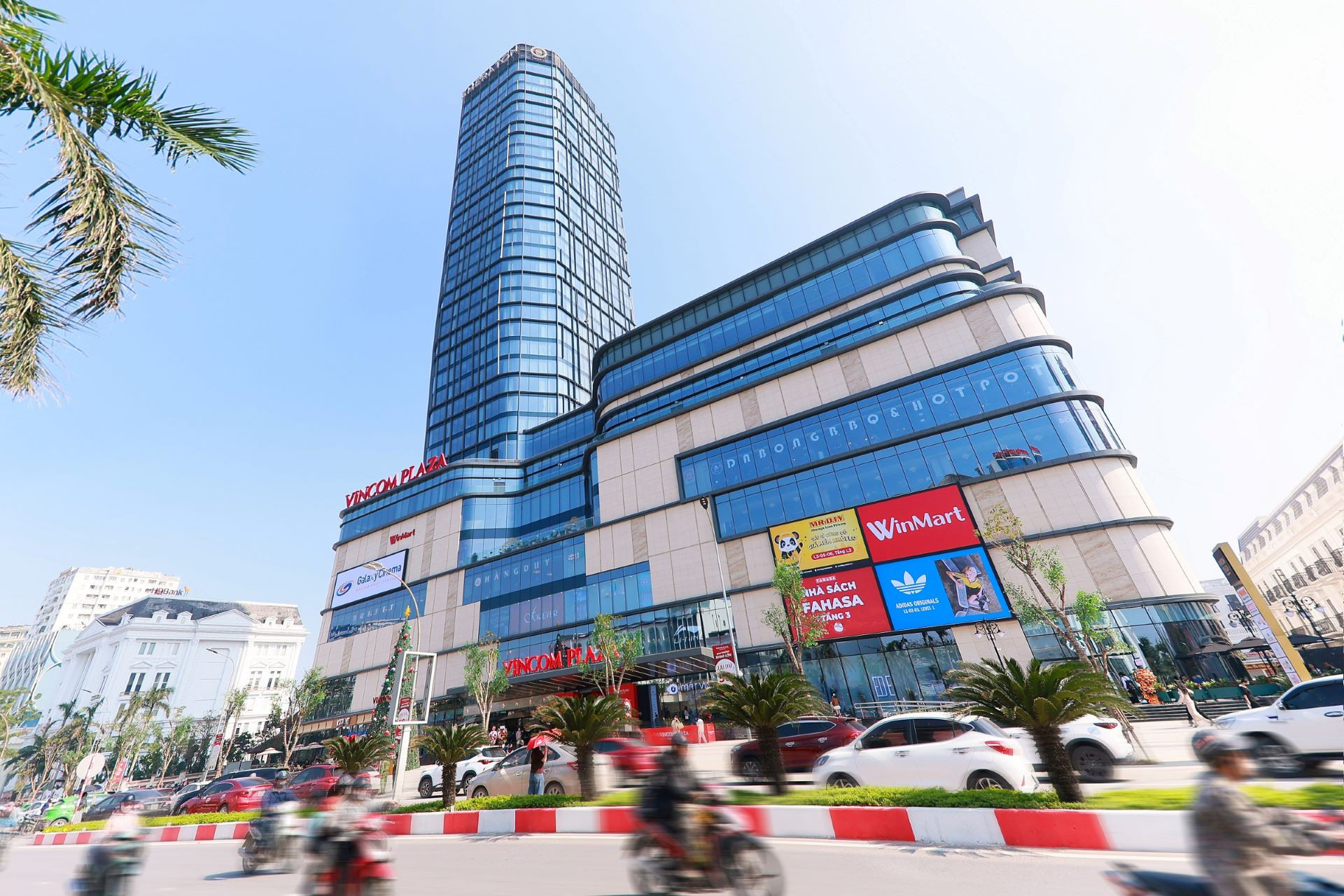 Ảnh 9 Trung tâm thương mại Vincom Plaza Vinh khai trương, đánh dấu sự hiện diện của Vincom thứ 90 trên toàn quốc..jpg
