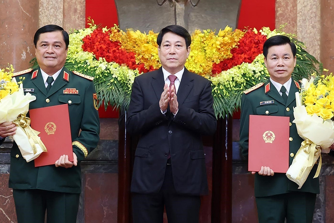 Chủ tịch nước trao quyết định thăng quân hàm Thượng tướng