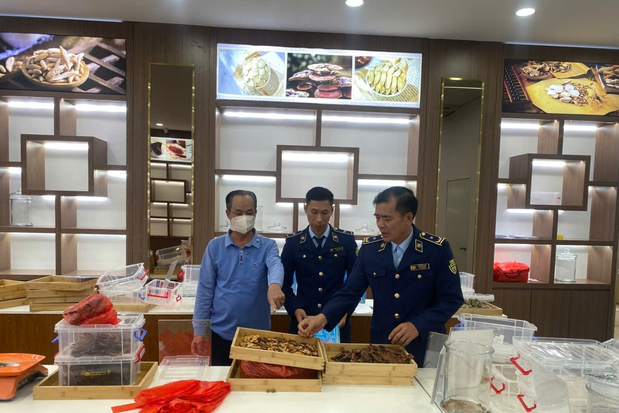 Đẩy mạnh ngăn chặn hàng giả, hàng nhái trên sàn thương mại điện tử