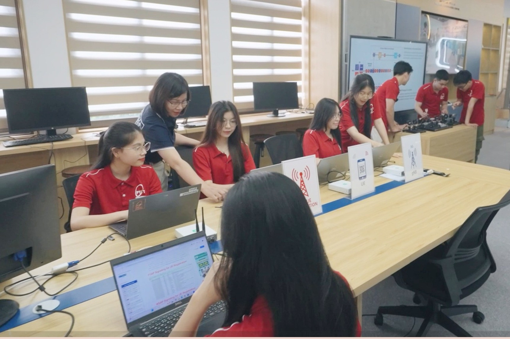 Đưa AI thành trợ giảng các môn lập trình cho sinh viên, học viên PTIT