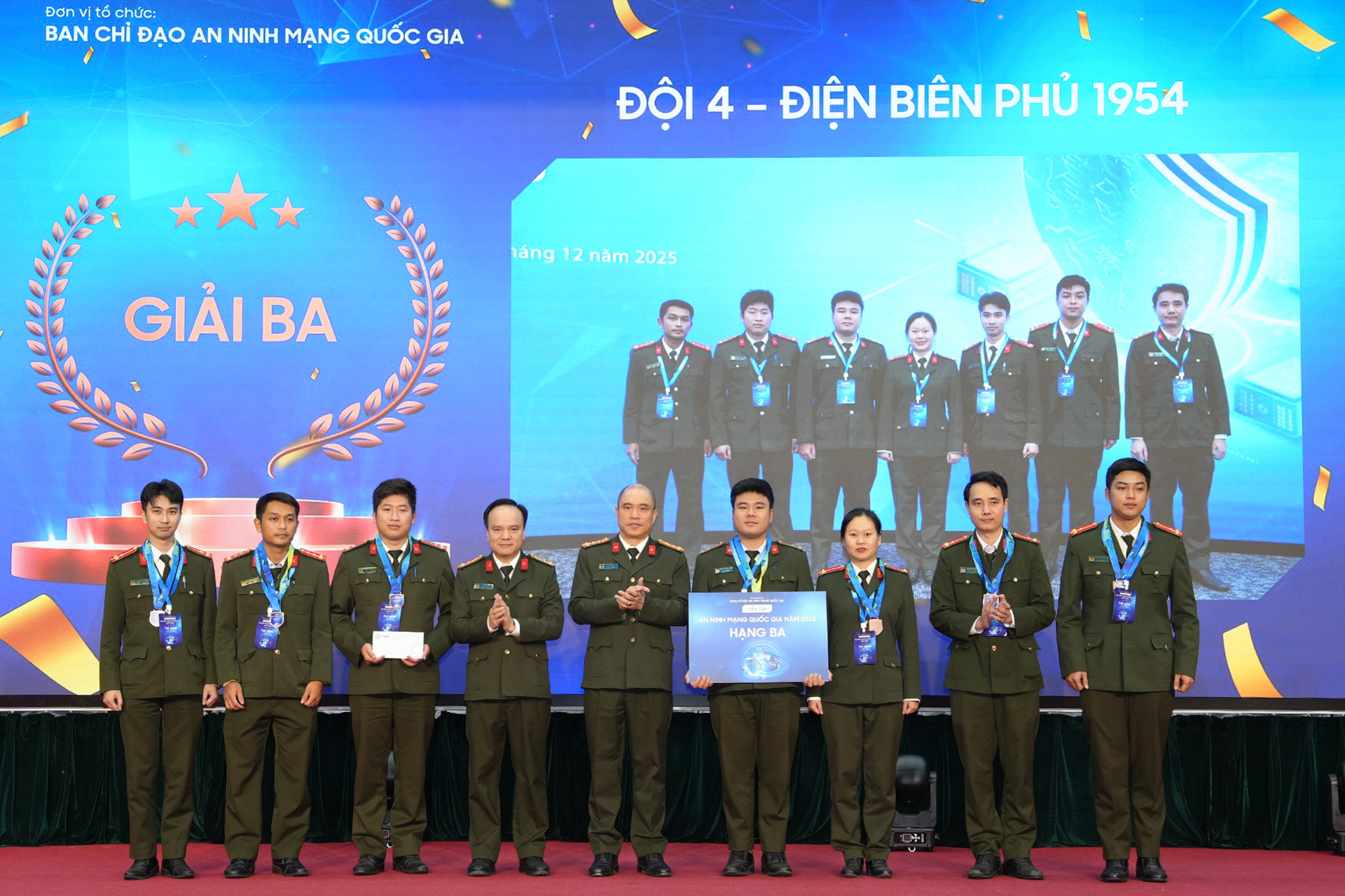 Giai ba an ninh mang .jpg