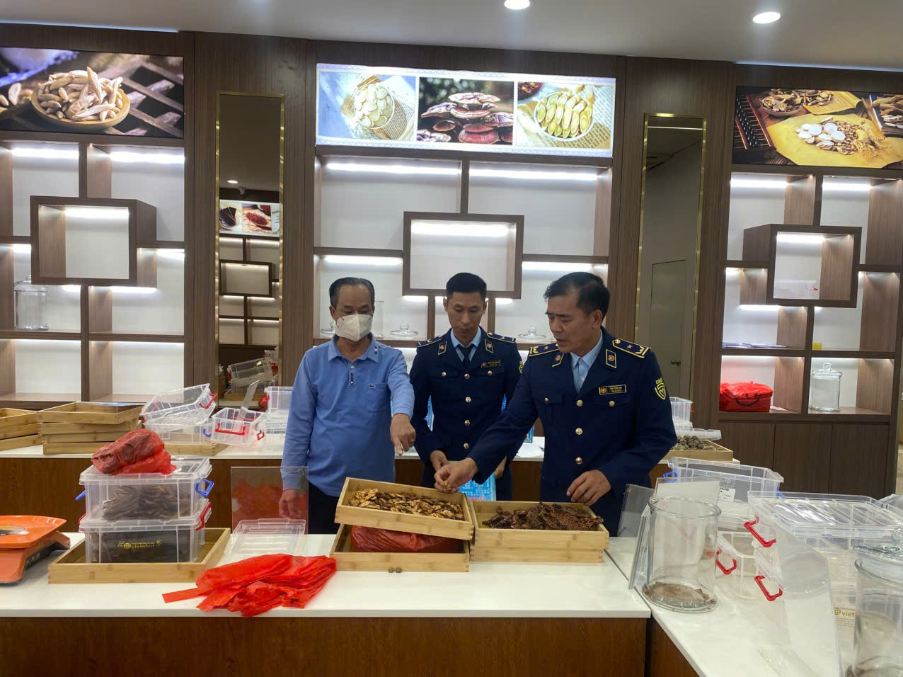 Kiểm tra HKD Trần Hữu Quyền.jpg