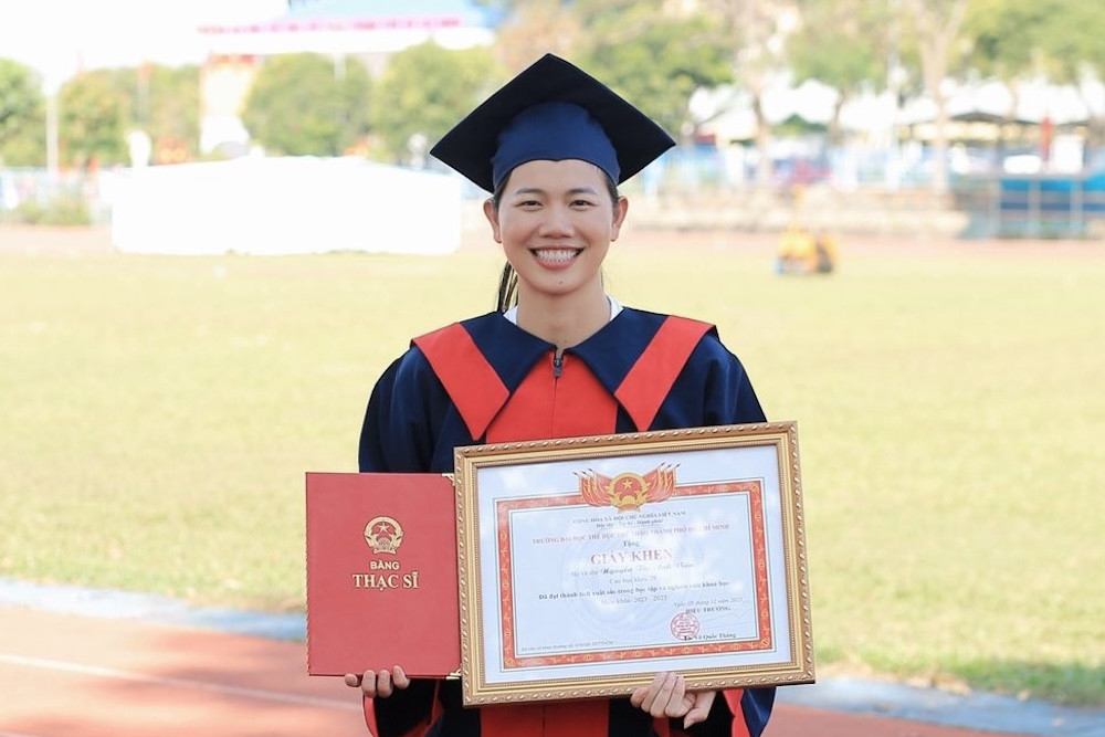 Kình ngư Nguyễn Thị Ánh Viên tốt nghiệp thạc sĩ sau 3 năm theo học