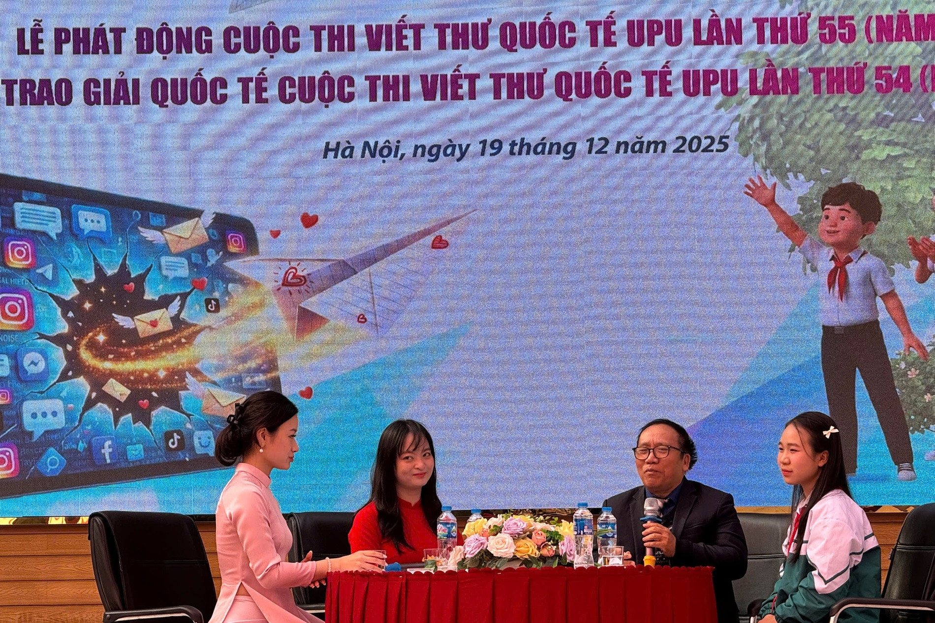 Viết thư UPU lần thứ 55 bàn về sự kết nối của con người trong thế giới số