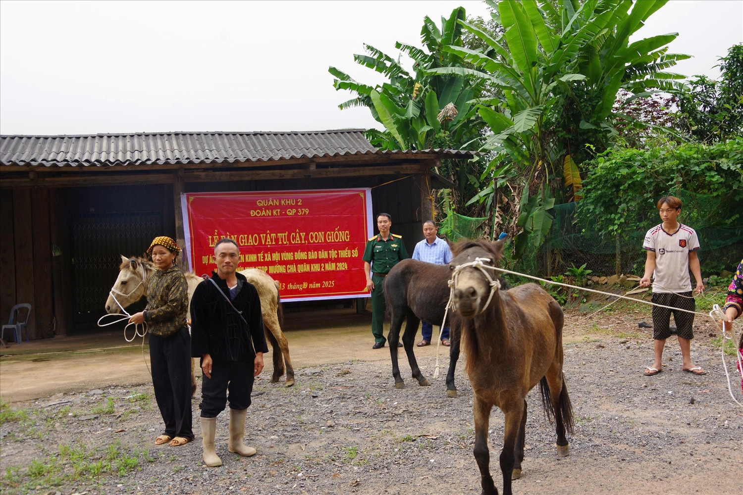Nông Hồng ành 2.jpg