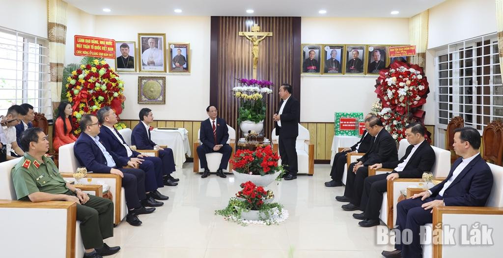 Giám mục Gioan Baotixita Nguyễn Huy Bắc, Giám mục Giáo phận Ban Mê Thuột bày tỏ cảm ơn trước sự quan tâm của Đảng, Nhà nước, Chính phủ và tỉnh Đắk Lắk đối với hoạt động của Giáo phận Ba Mê Thuột.