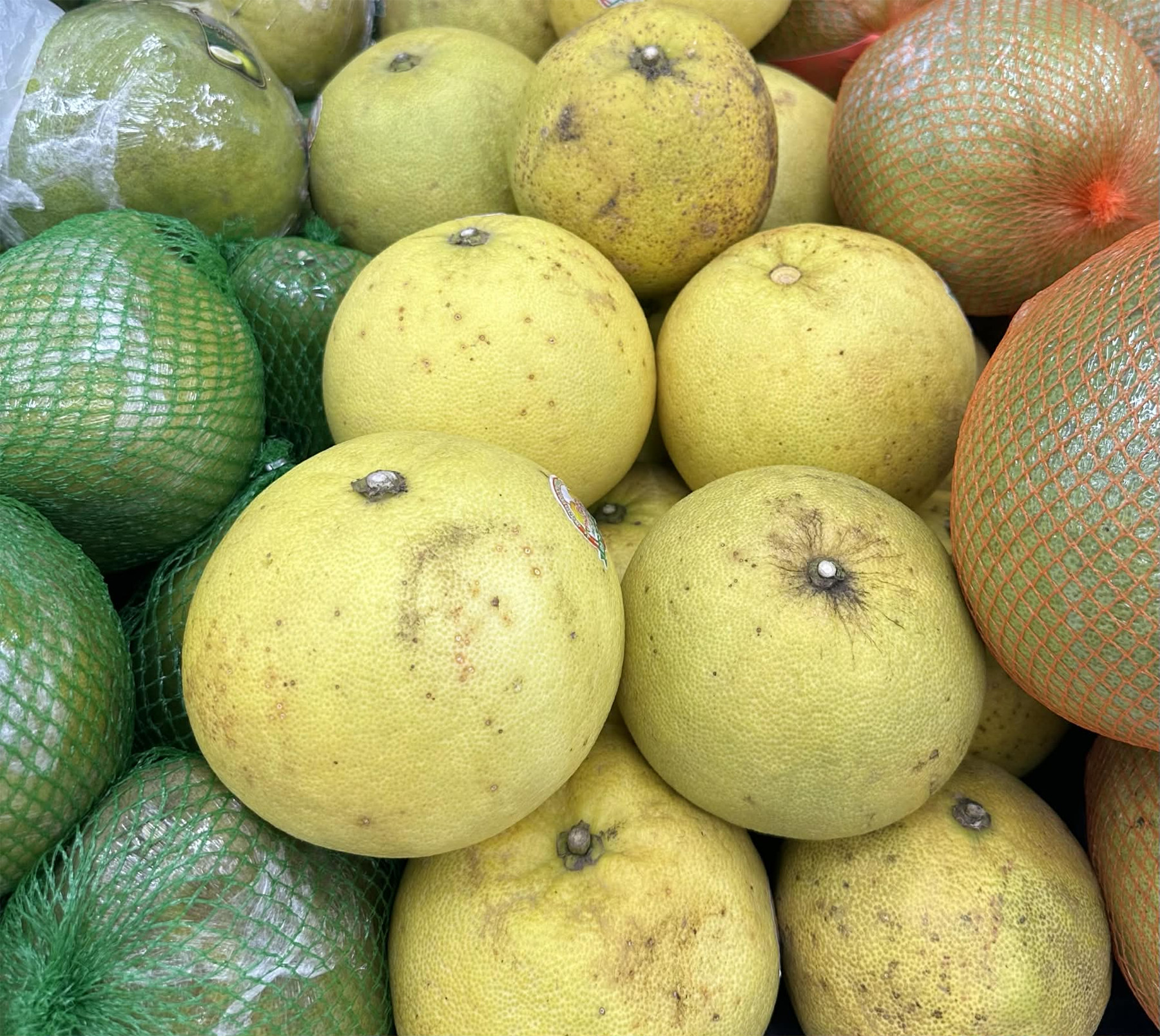 qua buoi trai cay.jpg