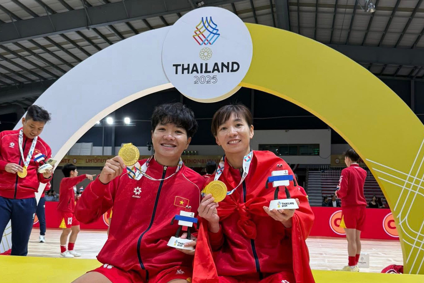 Thuy Trang futsal SEA Games 33 HCV 3.jpg