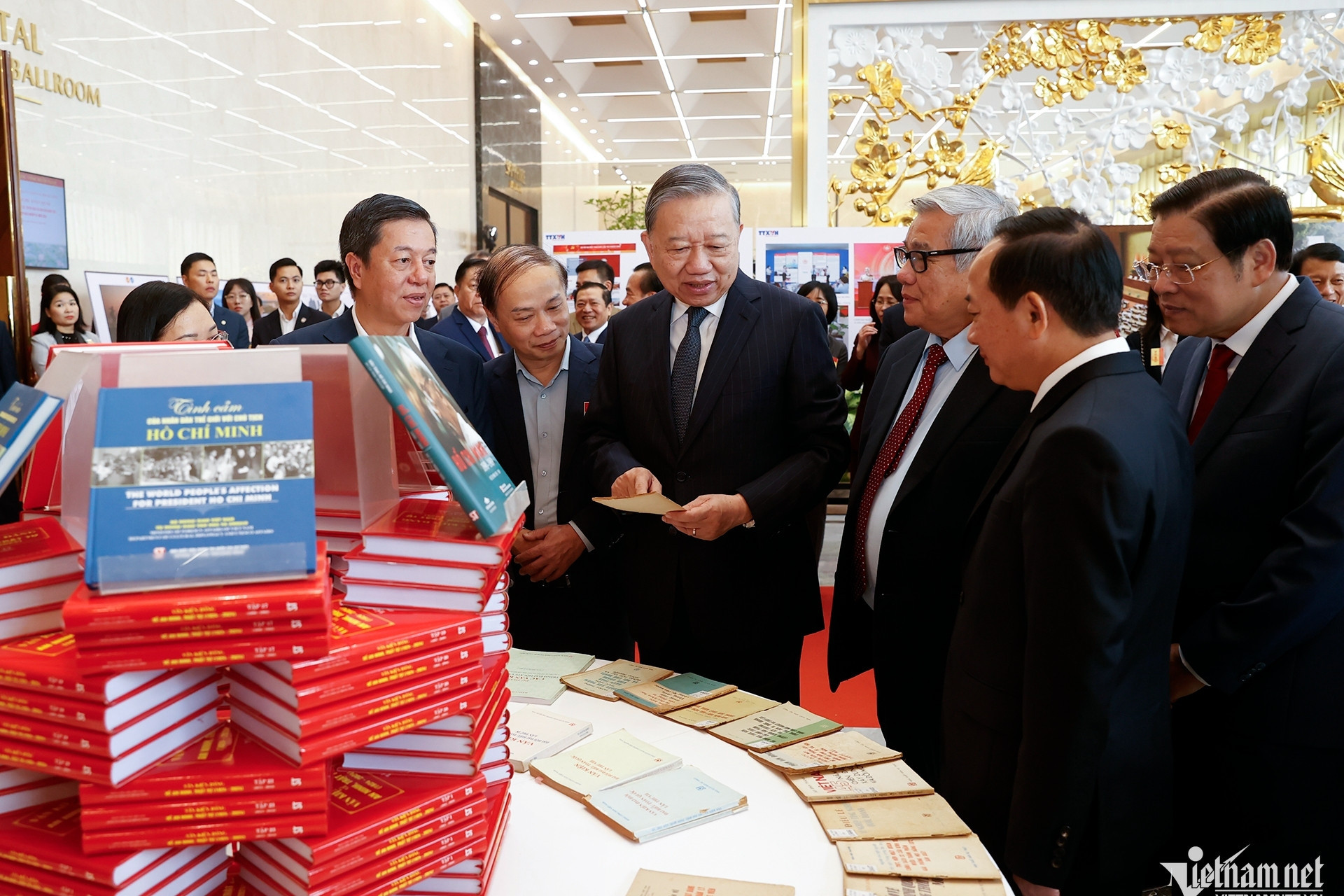 Tổng Bí thư dự hội nghị tổng kết công tác tuyên giáo và dân vận