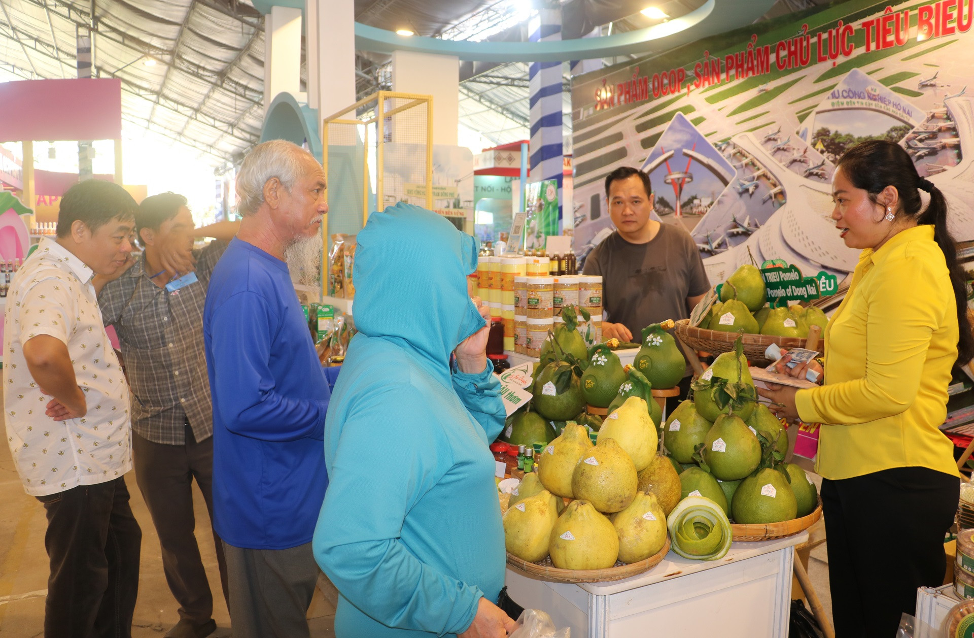 TPHCM ‘bắt tay’ 24 tỉnh, thành kết nối cung cầu OCOP.1.JPG