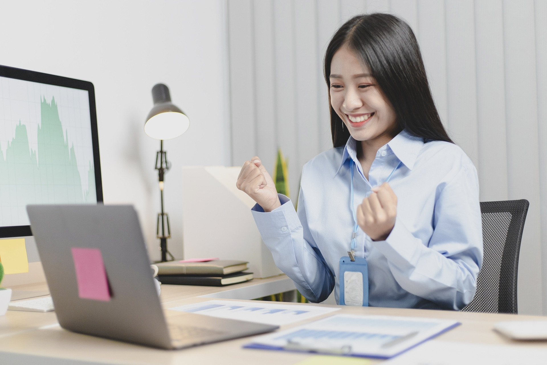 Tự thưởng cuối năm - cách người trẻ tự hào về bản thân