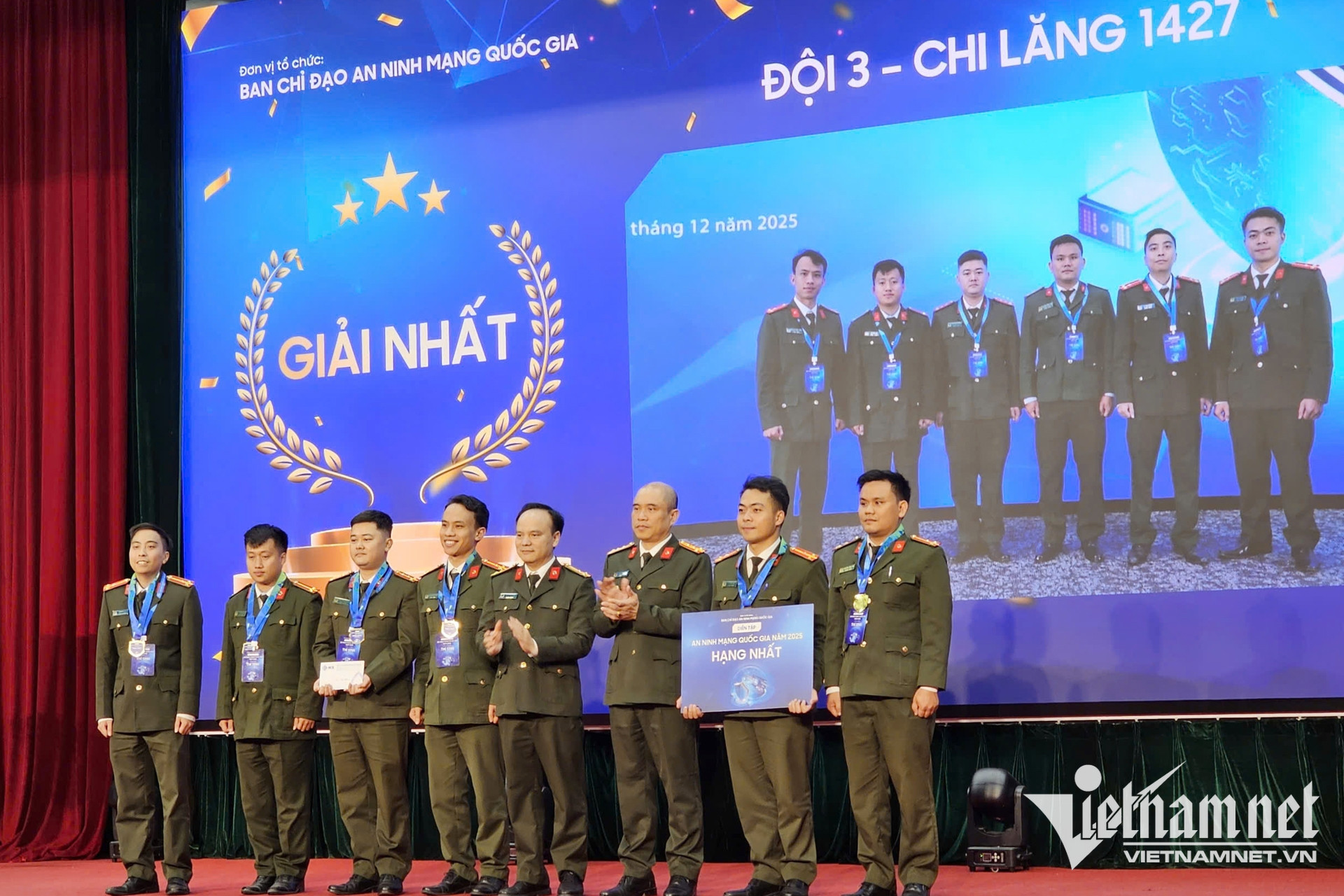 W-dien tap an ninh mang 2025.jpg