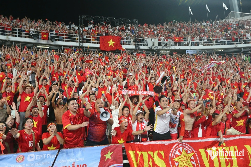 W-u22 viet nam cdv.jpg