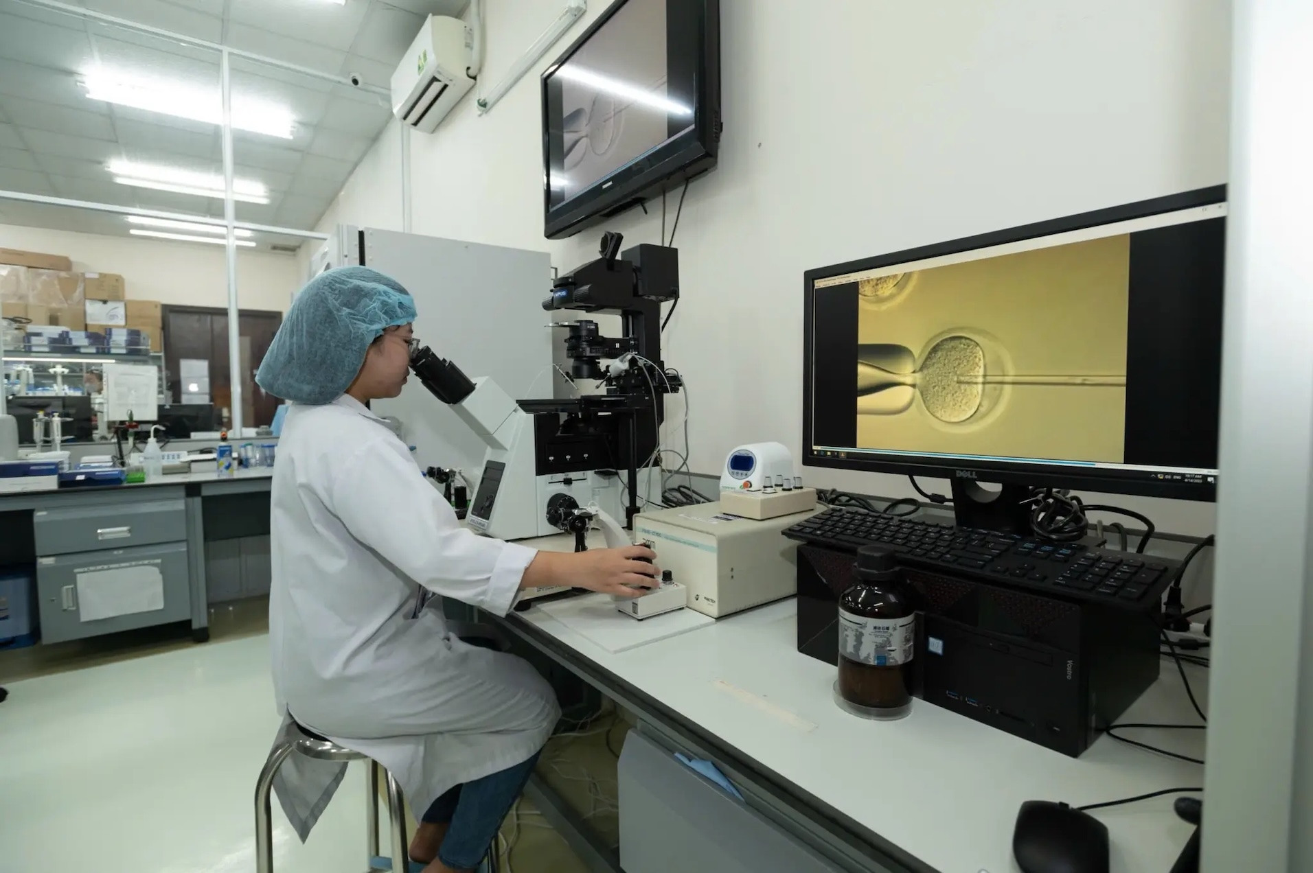 19 tiến sĩ tốt nghiệp nước ngoài về nước giảng dạy, có người sở hữu 69 bài báo khoa học