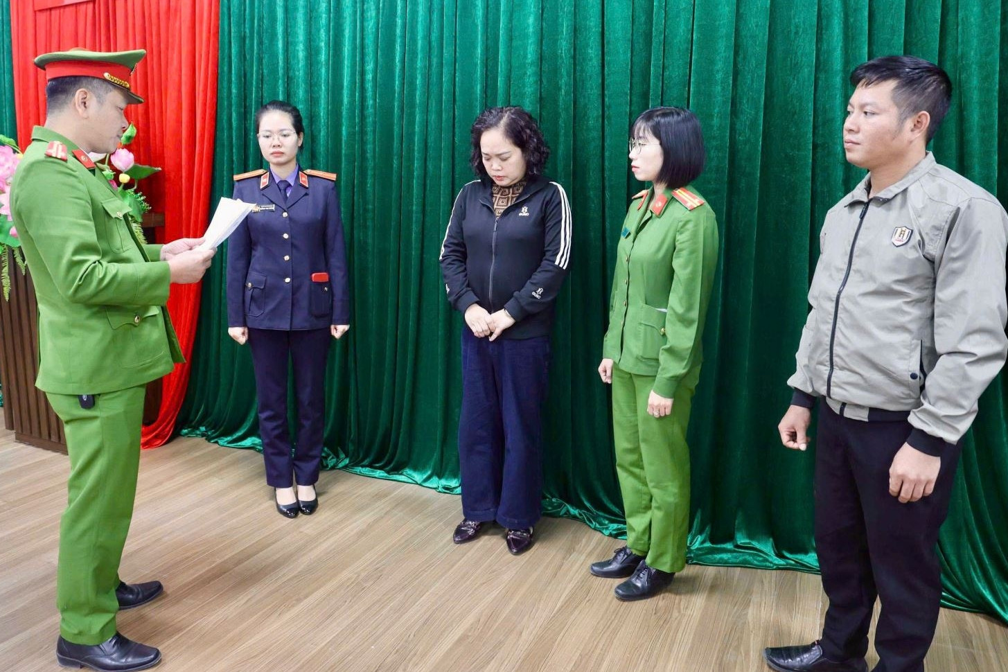 Bắt tạm giam hai nữ cán bộ thuế ở Bắc Ninh nhận hối lộ 4,3 tỷ đồng