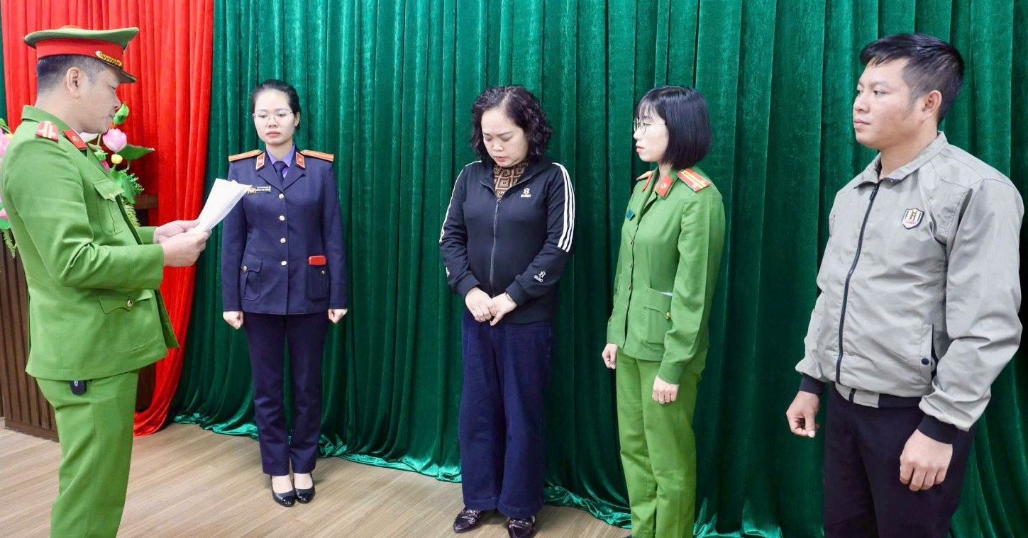 Bắt tạm giam hai nữ cán bộ thuế ở Bắc Ninh nhận...
