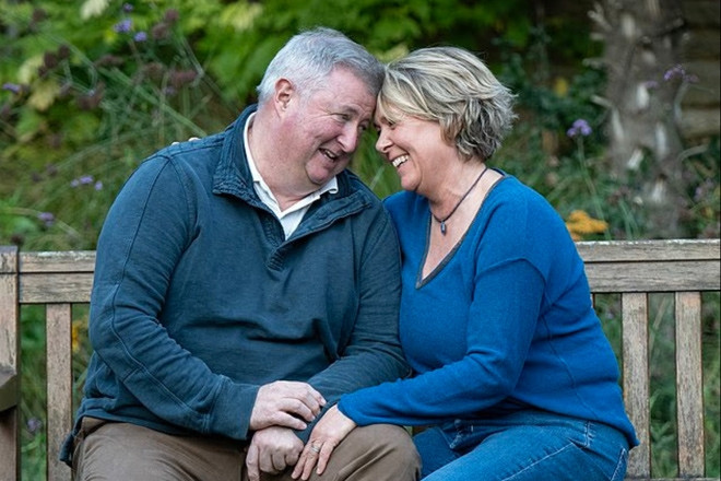 Bí quyết giữ lửa hôn nhân lạ lùng của cặp đôi U60