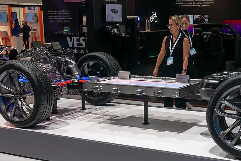 Bước tiến pin xe điện Trung Quốc dung lượng lớn hoạt động 1.000km