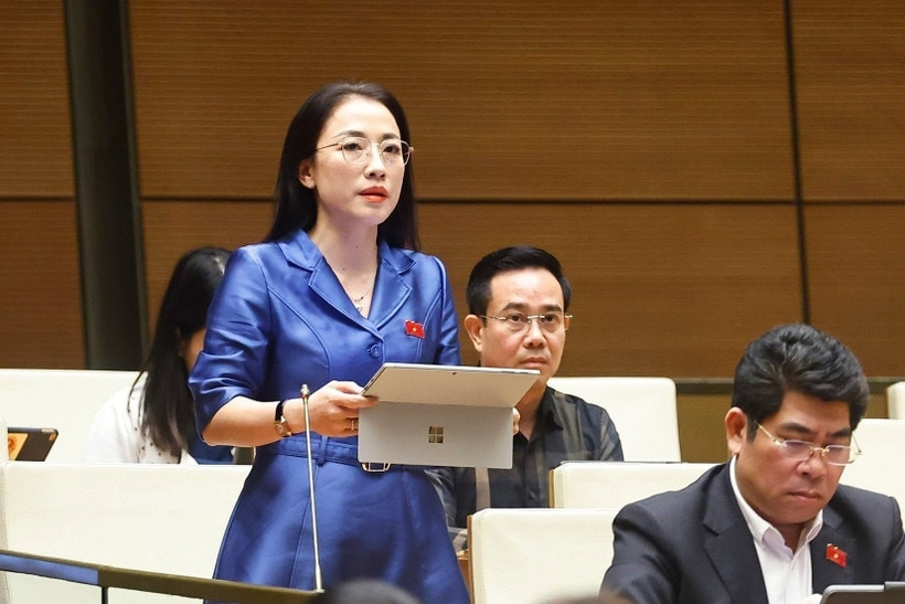 Đề nghị miễn học phí cho sinh viên ngành y trường công lập