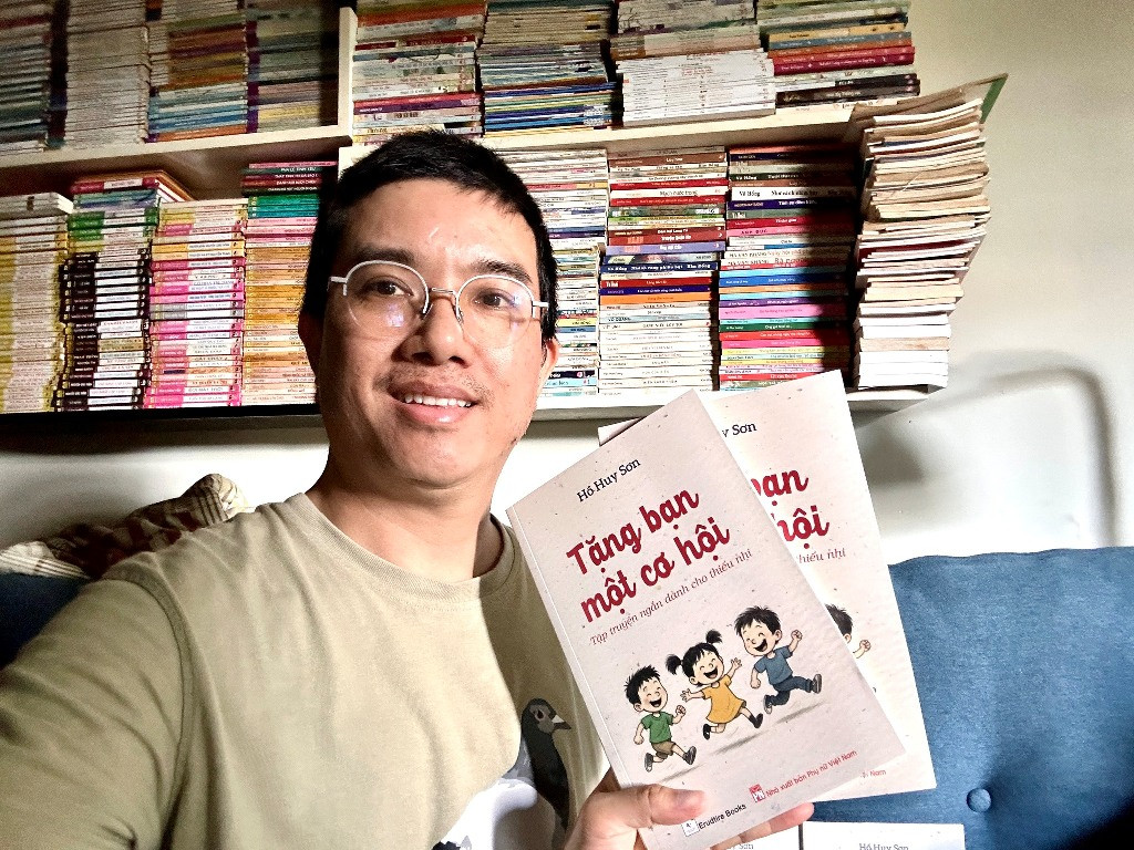 Nhà báo - nhà văn Hồ Huy Sơn đến với thiếu nhi qua 'Tặng bạn một cơ hội'
