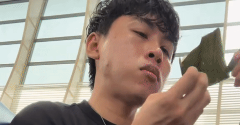 Quy định nghiêm ngặt khiến khách Việt cố ăn hết 30 cái bánh trước khi sang Nhật