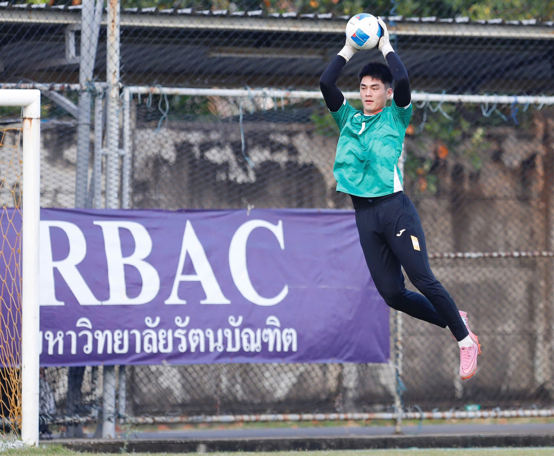 HLV Kim Sang Sik dùng đội hình mạnh nhất U22 Việt Nam đấu Lào? u22 viet nam 3.jpg