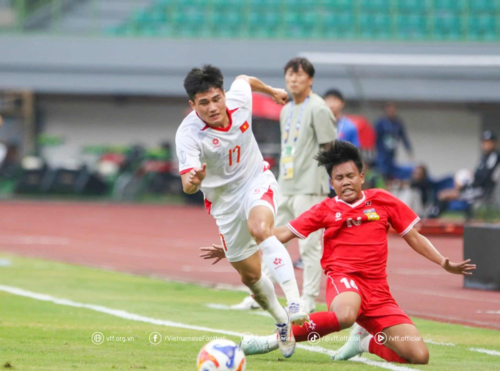 U23 Viet Nam vs U23 Lao 2.jpg
