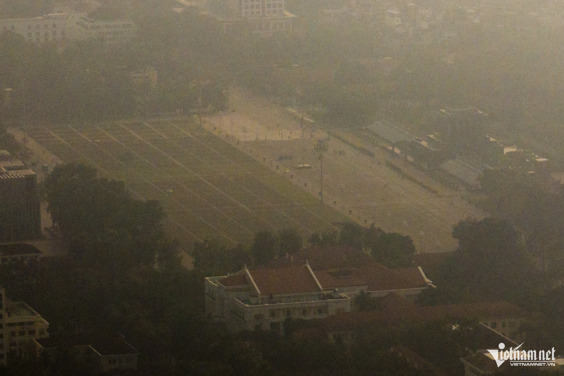 W-o nhiem khong khi bui min ha noi 12.jpg