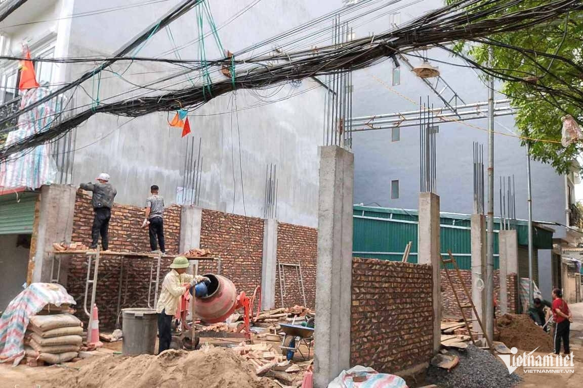 Hàng xóm xây tường lấn móng nhà 10cm, xử lý ra sao?