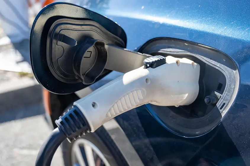 Ít ai ngờ pin xe điện giúp hộ gia đình tiết kiệm hàng trăm triệu tiền điện